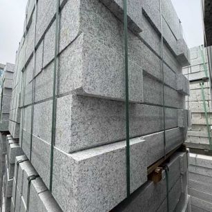 安徽芝麻白路牙石 马路牙子