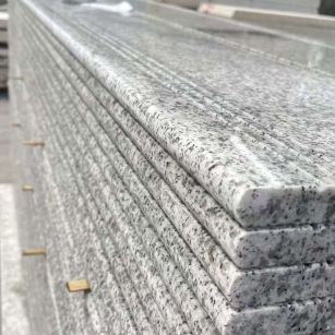 安徽芝麻白楼梯踏步 花岗岩楼梯板材