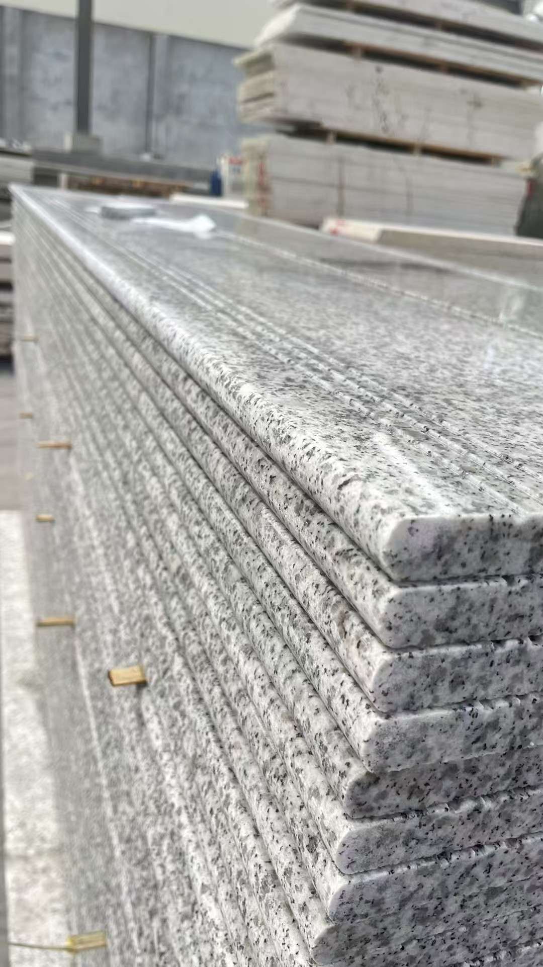安徽芝麻白楼梯踏步 花岗岩楼梯板材