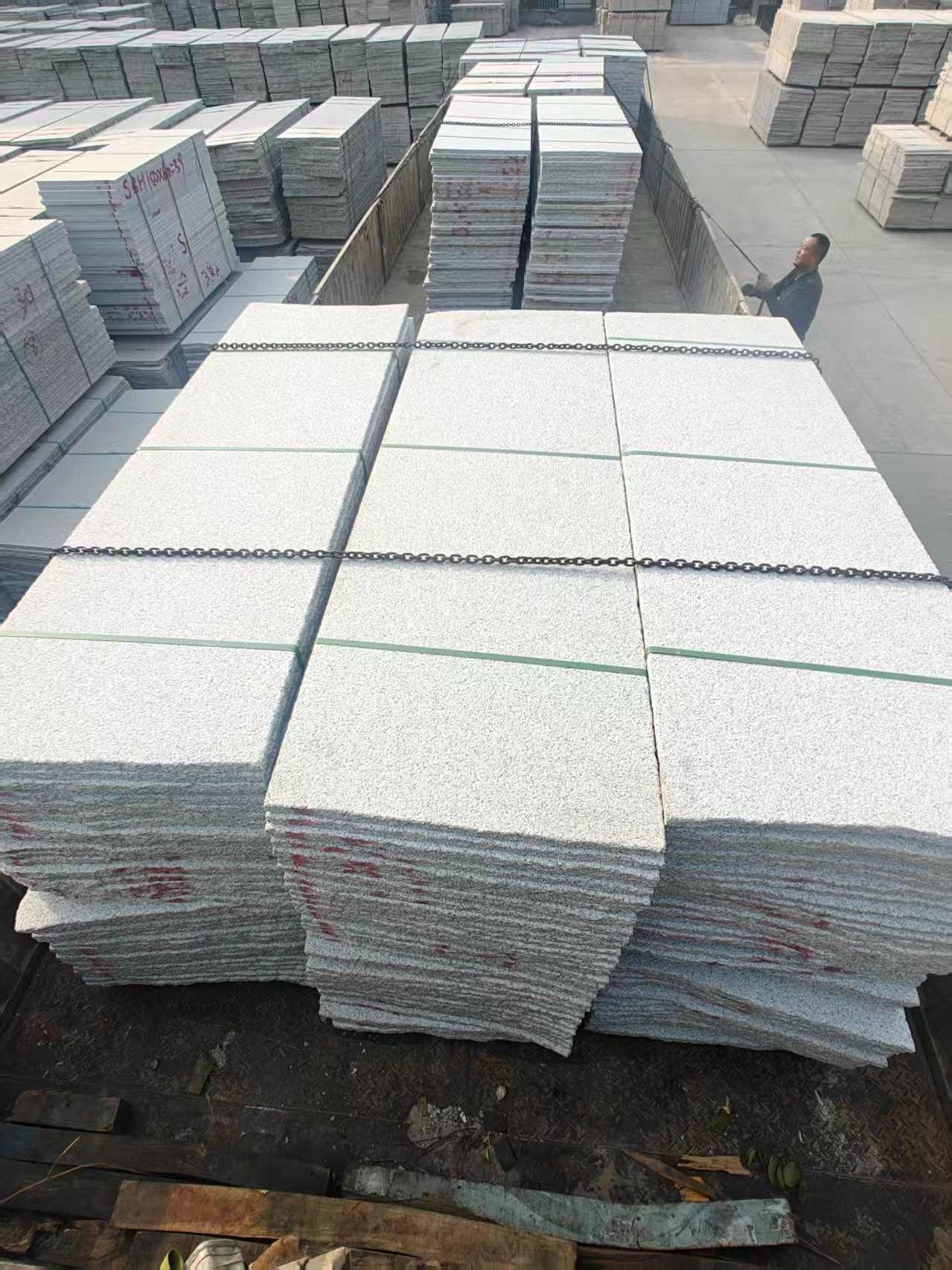 安徽芝麻白毛板，石材毛板